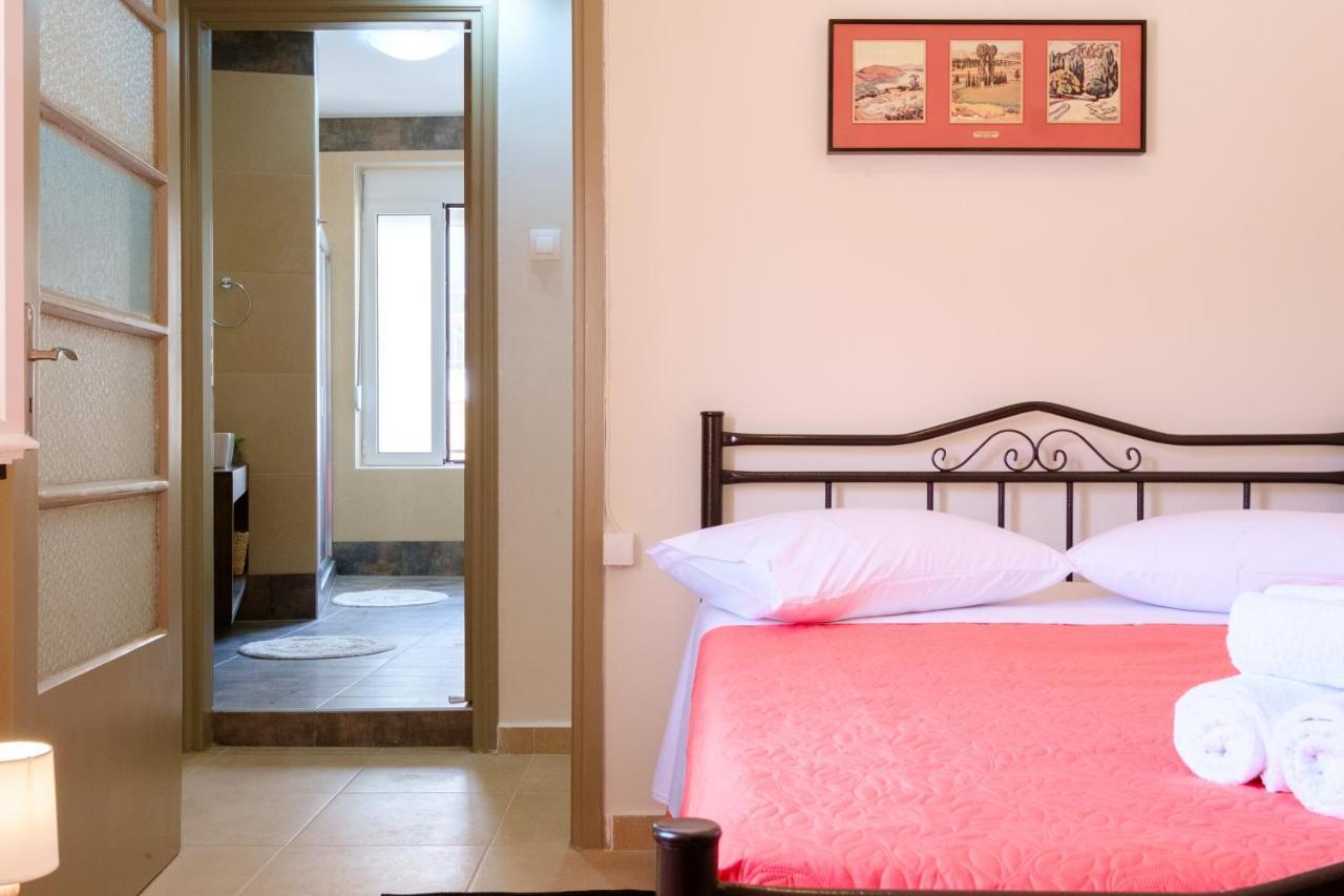 Home With Courtyard In Beating Heart Of Old Town! Chania  Exteriör bild