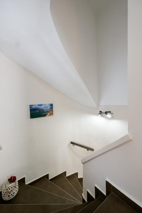 Home With Courtyard In Beating Heart Of Old Town! Chania  Exteriör bild